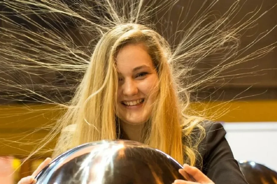 Capelli elettrici con il cappello invernale? Il trucco semplice con la pallina di alluminio