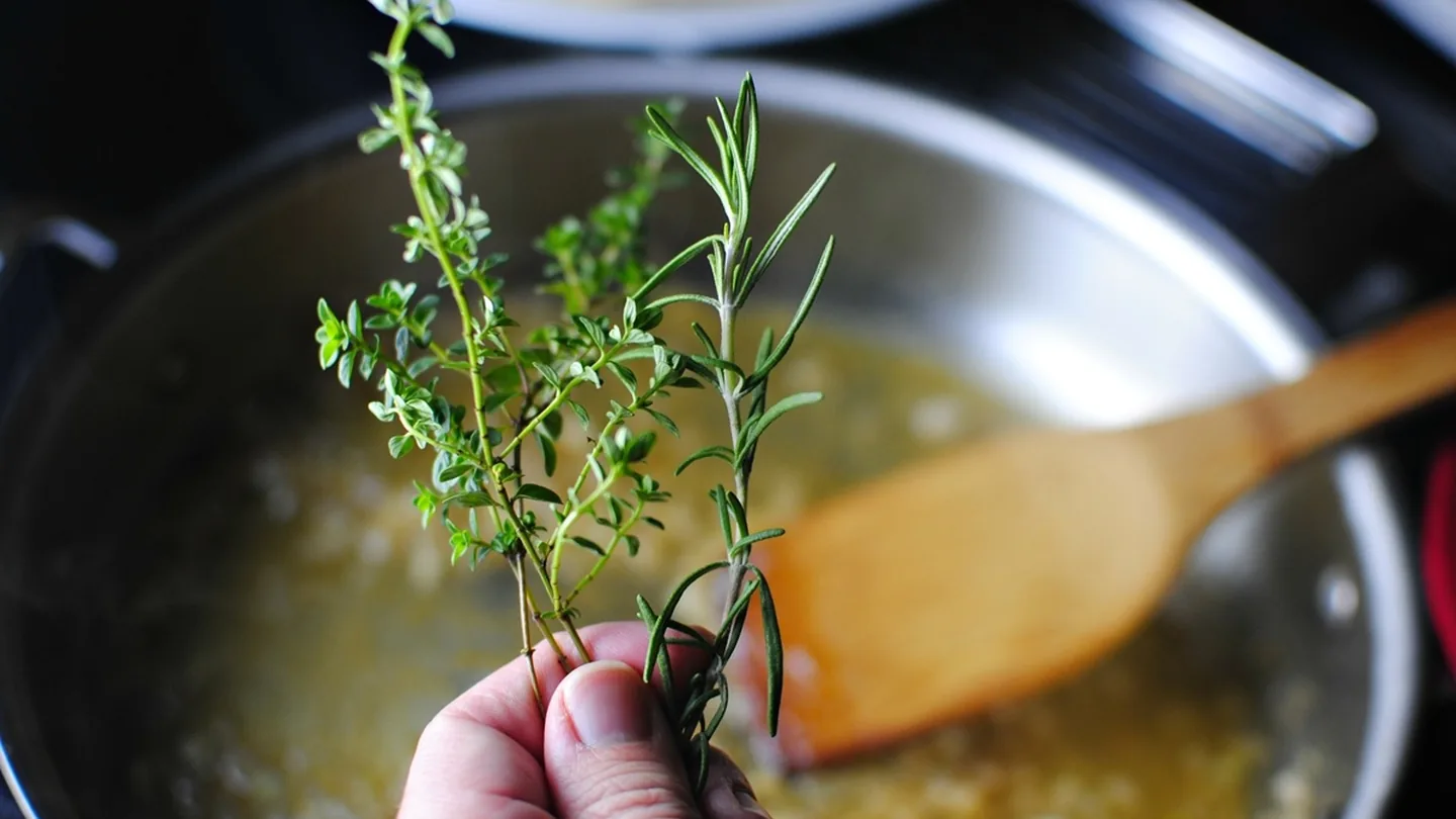 Casa profumata e aria più pulita: il metodo semplice di far bollire il timo