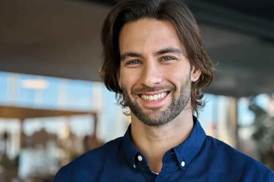 Comunicare meglio subito: il metodo semplice di sorriso e ascolto spiegato dalla psicologia positiva