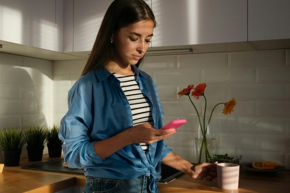 Dipendente sparisce dal lavoro per 3 mesi e riceve solo una telefonata gentile: il paradosso del “quiet quitting estremo”