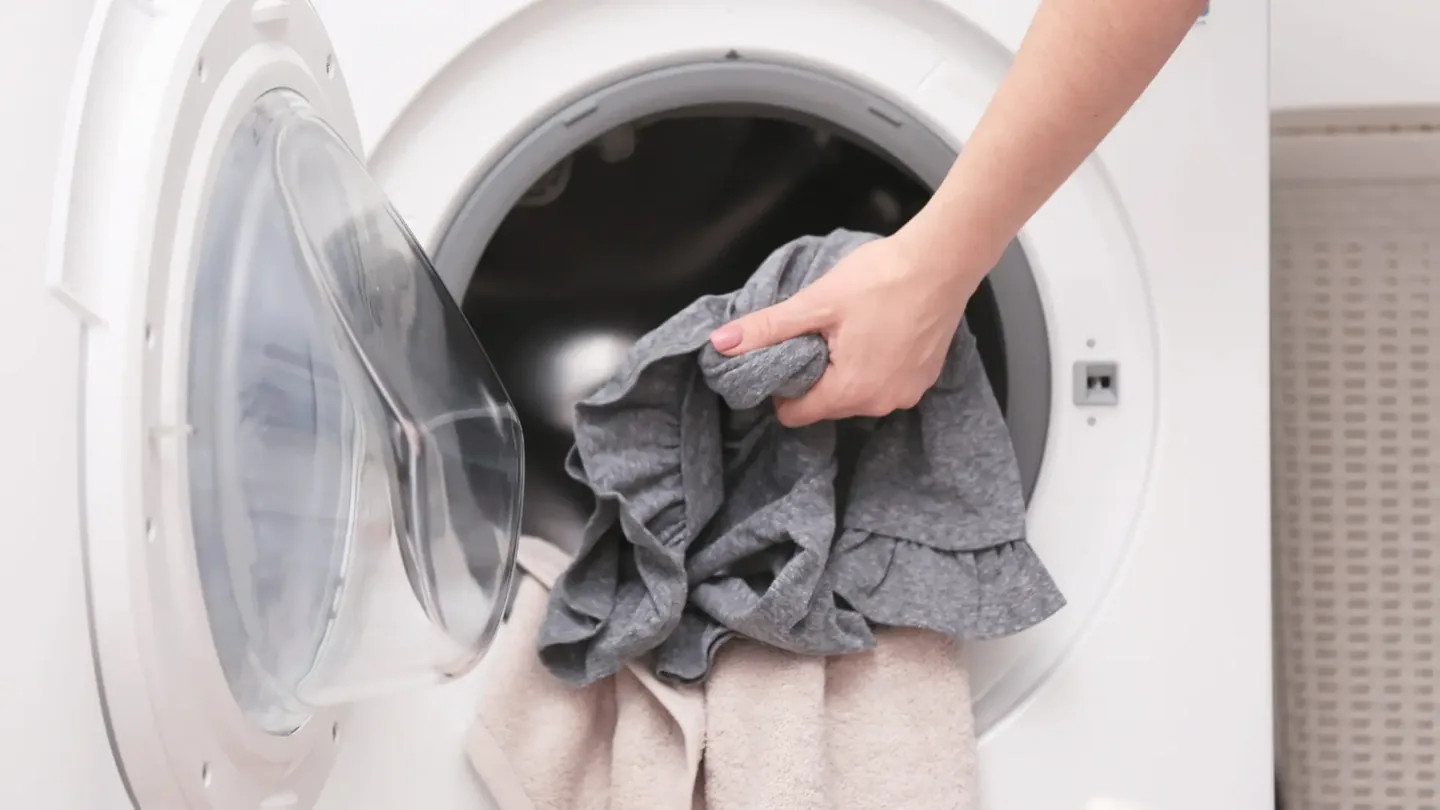 Lavatrice senza cattivi odori: il metodo con aceto che consigliano gli esperti