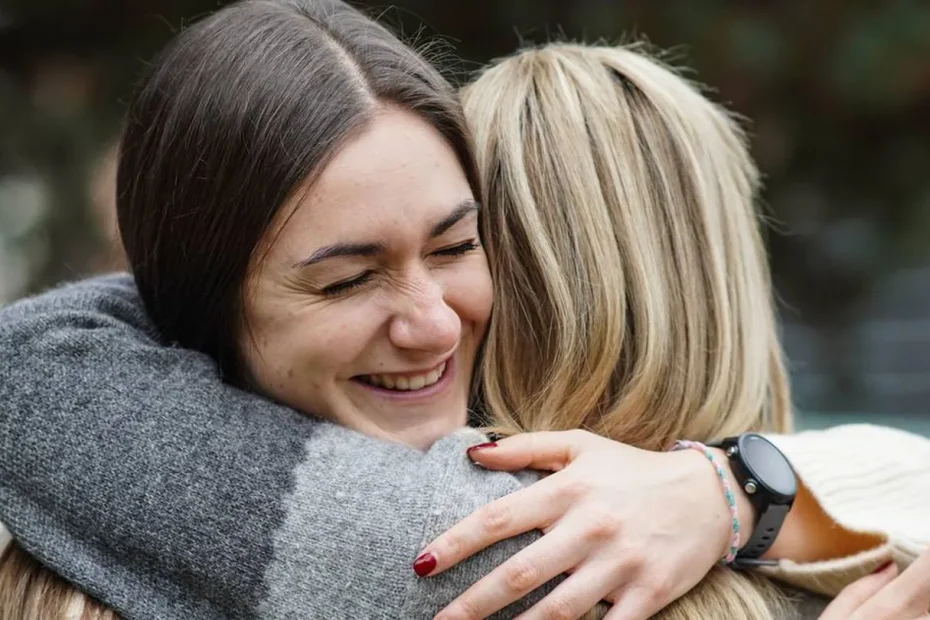 Riconosci subito un narcisista con il semplice “test dell’abbraccio”