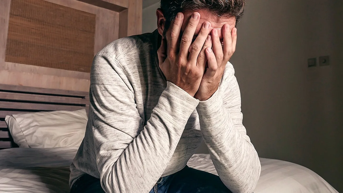 “Tutto mi nervosisce” e “Niente mi rende felice”: il segnale nascosto e il metodo per riconoscerlo